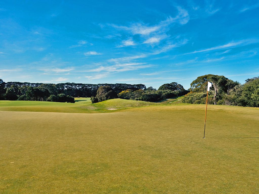 8th Hole at Royal Melbourne Golf Club (Composite) (312 Yard Par 4)